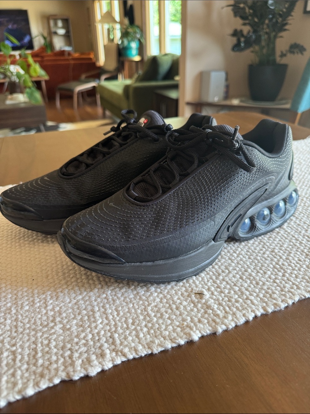 Nike Men's All-Black Air Max DN Air-Cushion Running Sneakers
